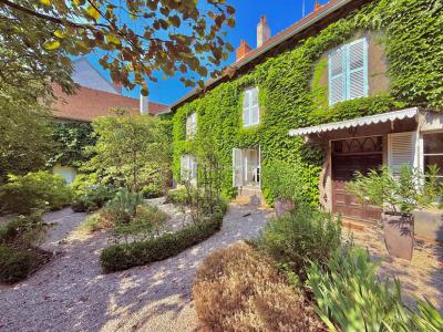 For sale Gray 14 rooms 390 m2 Haute saone (70100) photo 0