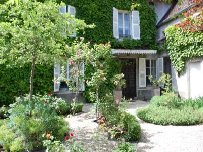 For sale Gray 14 rooms 390 m2 Haute saone (70100) photo 1