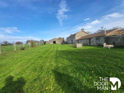 For sale Neuvy-bouin 5 rooms 193 m2 Deux sevres (79130) photo 0