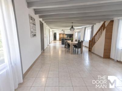 For sale Neuvy-bouin 5 rooms 193 m2 Deux sevres (79130) photo 1