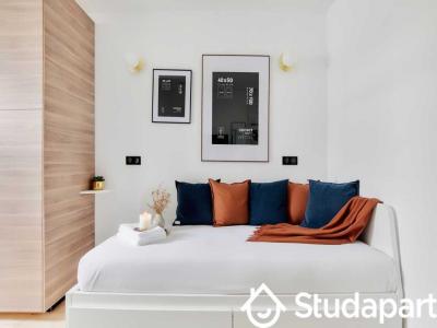 For rent Paris 1 room 10 m2 Paris (75000) photo 0
