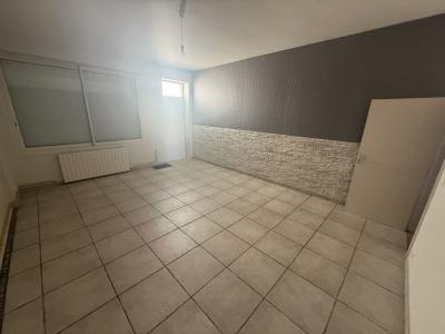 Louer Maison  700 euros
