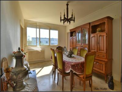 For sale Mourenx 6 rooms 83 m2 Pyrenees atlantiques (64150) photo 2
