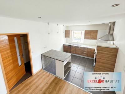 For sale Macon 4 rooms 117 m2 Saone et loire (71000) photo 3