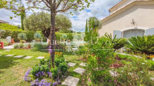 For sale Uzes 6 rooms 152 m2 Gard (30700) photo 0