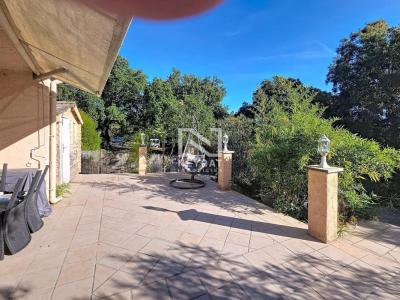 For sale Saint-paul-en-foret 5 rooms 95 m2 Var (83440) photo 2