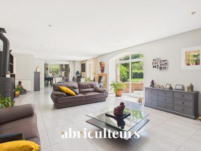 For sale Grans 5 rooms 249 m2 Bouches du Rhone (13450) photo 4