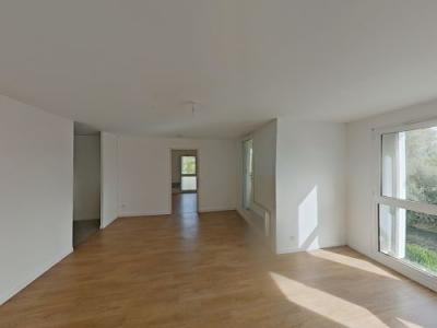 Louer Appartement 77 m2 Bourges