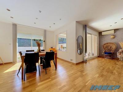 For sale Marseille-11eme-arrondissement 6 rooms 140 m2 Bouches du Rhone (13011) photo 3