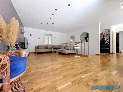 For sale Marseille-11eme-arrondissement 6 rooms 140 m2 Bouches du Rhone (13011) photo 4