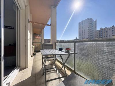 Louer Appartement 71 m2 Marseille-7eme-arrondissement