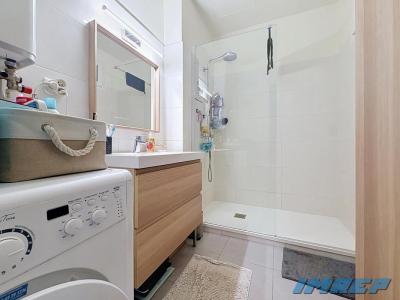 Louer Appartement Marseille-7eme-arrondissement Bouches du Rhone