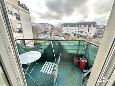 Louer Appartement 76 m2 Evry