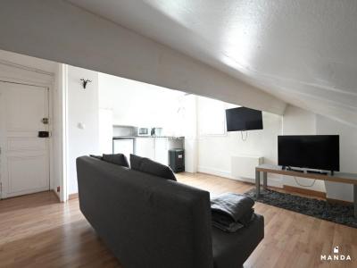 For rent Suresnes 2 rooms 21 m2 Hauts de Seine (92150) photo 2