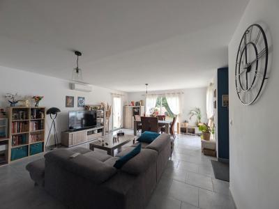 For sale Sigogne 3 rooms 83 m2 Charente (16200) photo 2