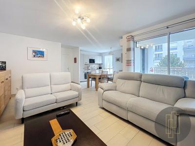 For sale Lyon-6eme-arrondissement 3 rooms 70 m2 Rhone (69006) photo 2