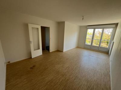 Acheter Appartement 67 m2 Beaufort-en-vallee