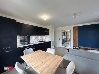 Louer Appartement 56 m2 Ennery