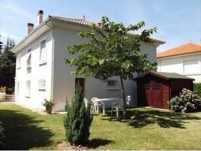 For rent Pineuilh 135 m2 Gironde (33220) photo 0