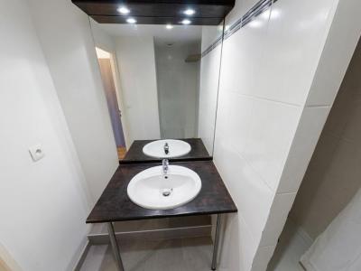 For rent Nantes 2 rooms 28 m2 Loire atlantique (44100) photo 3