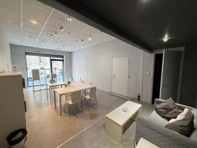 Louer Local commercial 94 m2 Marseille-6eme-arrondissement