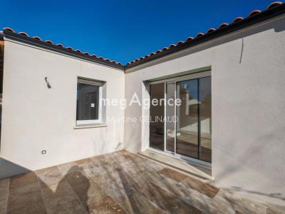 For sale Saintes 5 rooms 85 m2 Charente maritime (17100) photo 1