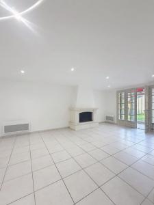 For rent Lesparre-medoc 5 rooms 160 m2 Gironde (33340) photo 1