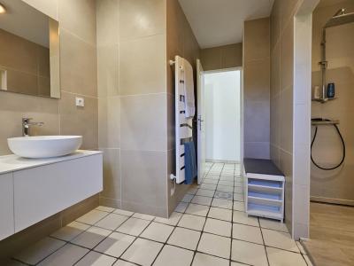 For sale CENTRE BOURG 6 rooms 152 m2 Vendee (85150) photo 4