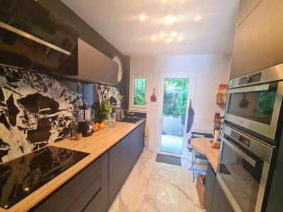 For sale Sanary-sur-mer 4 rooms 91 m2 Var (83110) photo 4