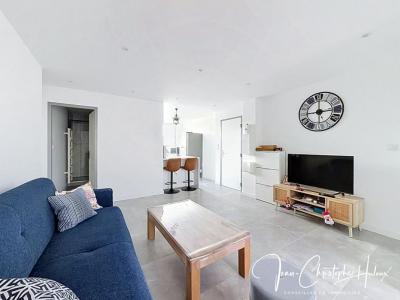 For sale Nimes 4 rooms 64 m2 Gard (30000) photo 3