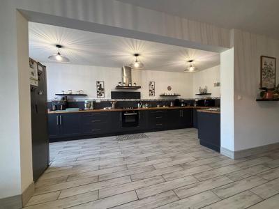 Annonce Vente 6 pi�ces Maison Clam 17