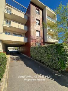 For sale Clermont-ferrand 2 rooms 46 m2 Puy de dome (63000) photo 2