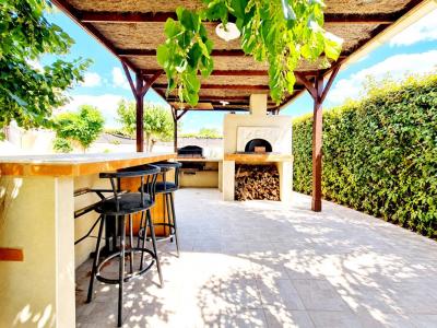 For sale Saint-julien-les-rosiers 5 rooms 141 m2 Gard (30340) photo 2