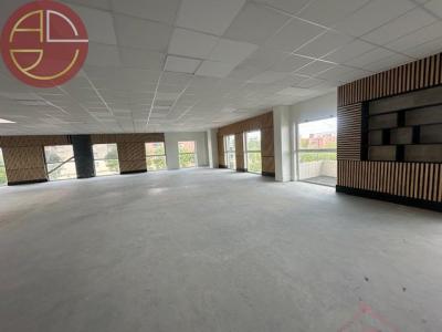Louer Bureau 300 m2 Colomiers