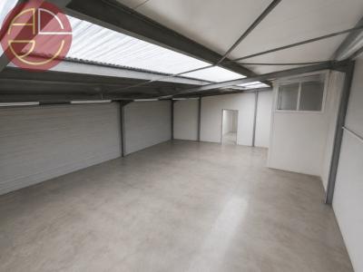 Louer Commerce 650 m2 Union
