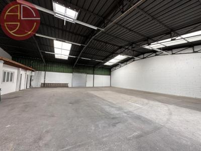 For rent Toulouse 4 rooms 380 m2 Haute garonne (31100) photo 0
