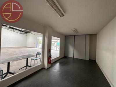 For rent Toulouse 4 rooms 380 m2 Haute garonne (31100) photo 3