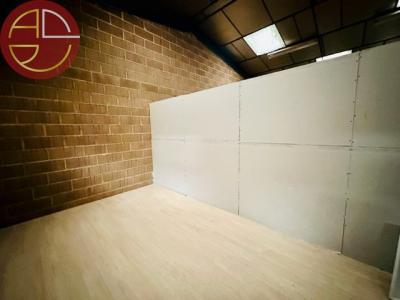 Louer Commerce 350 m2 Union