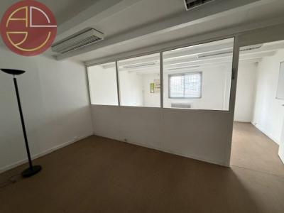 Louer Commerce 720 m2 Fenouillet