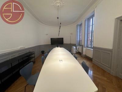 For rent Toulouse 10 rooms 260 m2 Haute garonne (31000) photo 4
