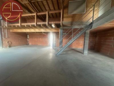Louer Commerce 520 m2 Saint-lys