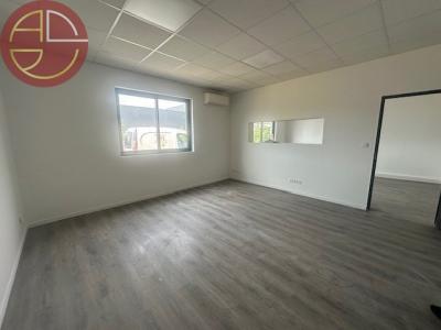 Louer Commerce Portet-sur-garonne 38880 euros