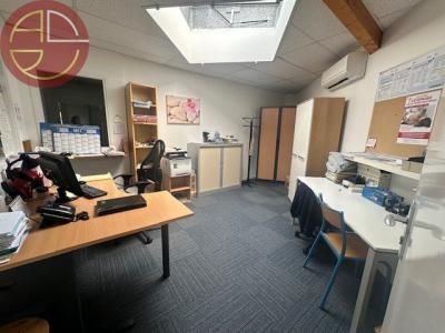For rent Balma 200 m2 Haute garonne (31130) photo 1