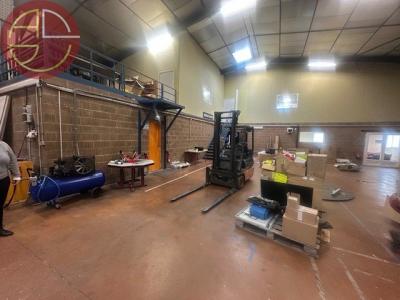 Louer Commerce 650 m2 Union