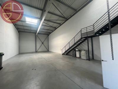 For rent Toulouse 1 room 296 m2 Haute garonne (31100) photo 2