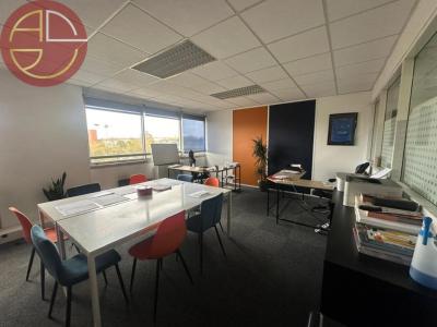 For sale Labege 194 m2 Haute garonne (31670) photo 0