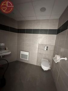 Louer Local commercial Labege 55044 euros
