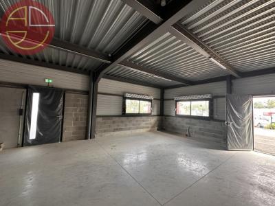 For rent Villeneuve-tolosane 3 rooms 730 m2 Haute garonne (31270) photo 0