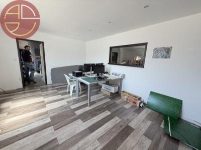 Louer Commerce 730 m2 Fronton