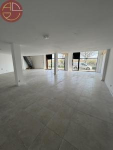 Louer Local commercial 280 m2 Plaisance-du-touch